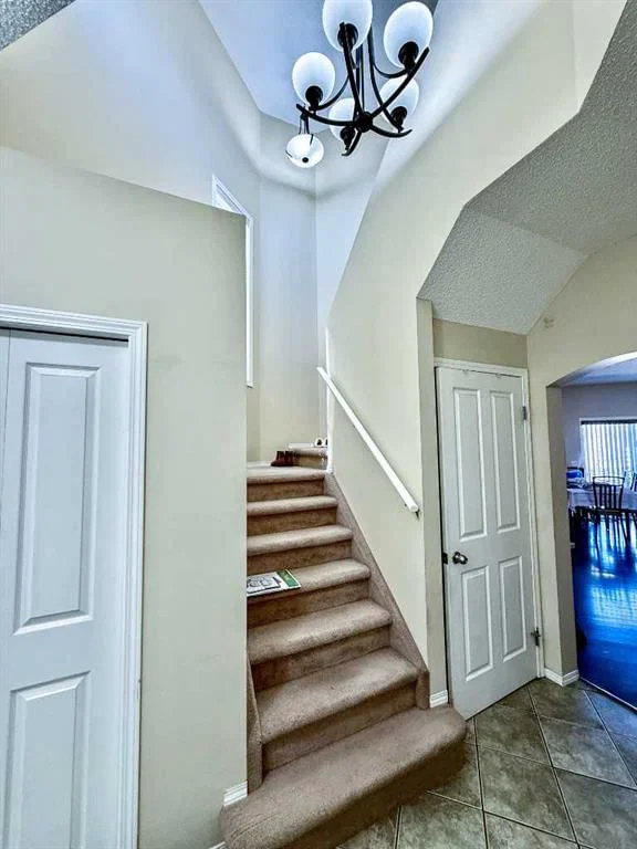 13 Tuscany Ridge Mews NW, Calgary — photo 3 of 38