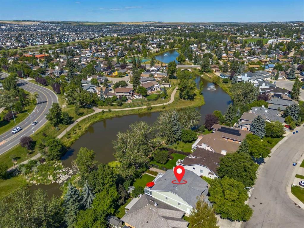 152 Waterstone Place SE, Airdrie — photo 3 of 46