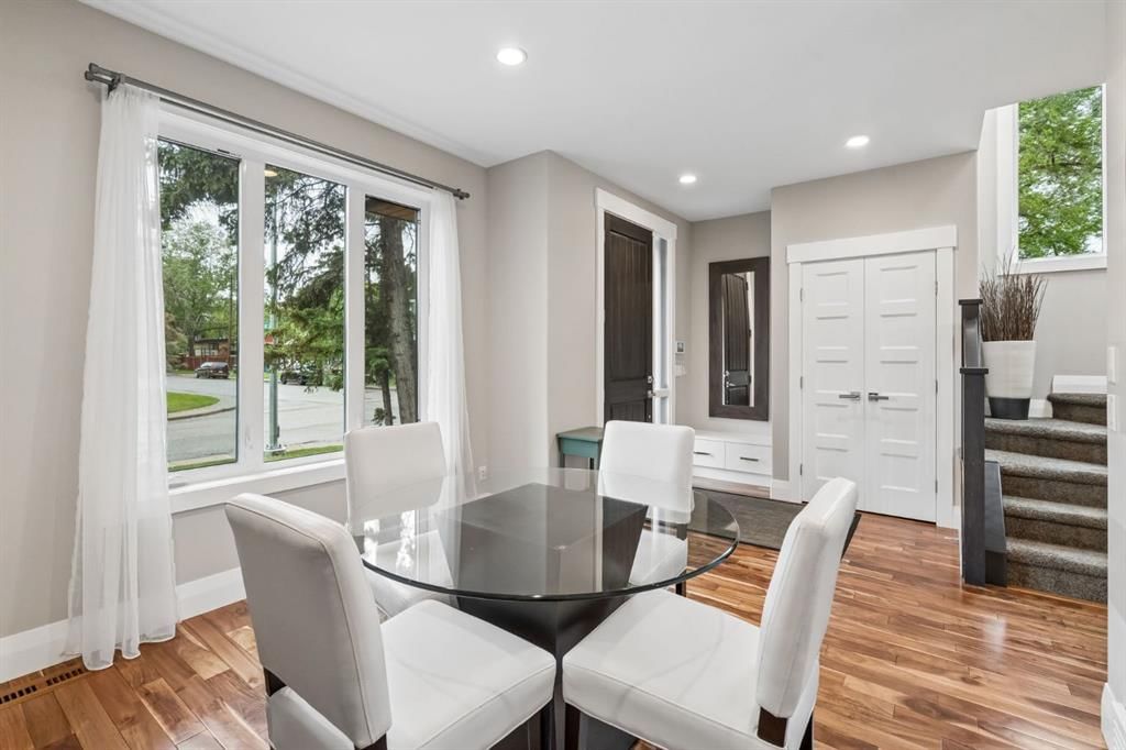 3302 39 Street SW, Calgary — photo 5 of 35
