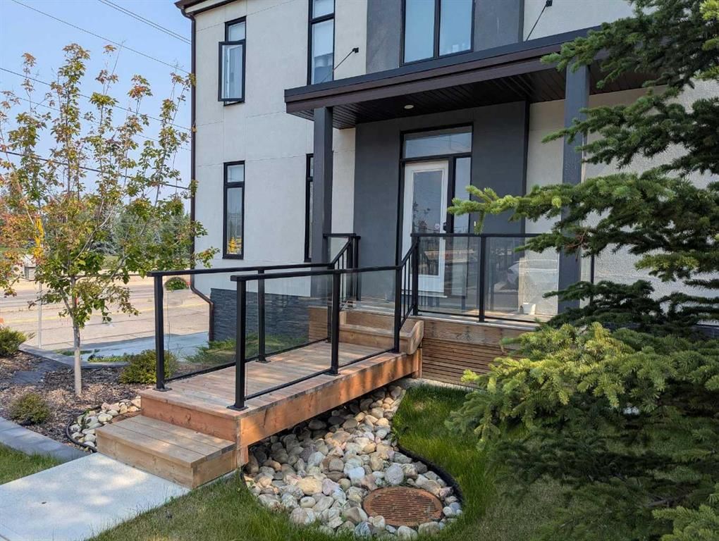 2857 12 Avenue SW, Calgary — photo 3 of 25