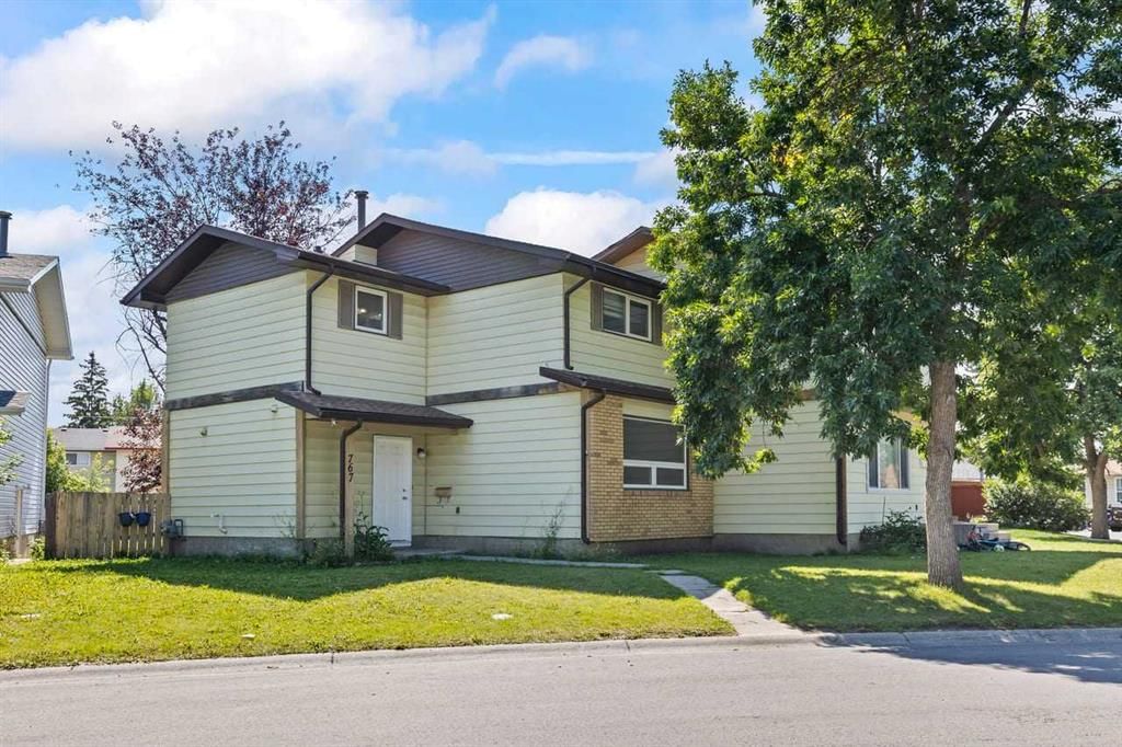 767 Whitehill Way NE, Calgary — main listing photo