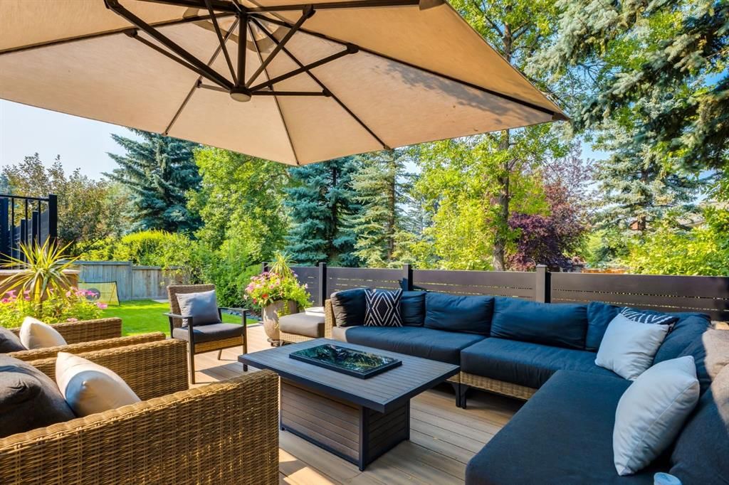 191 Canterville Drive SW, Calgary — photo 5 of 49