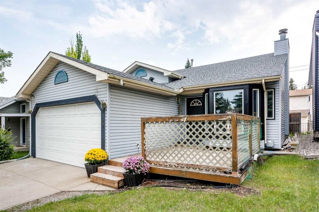 127 Shawinigan Drive SW, Calgary — photo 2 of 29