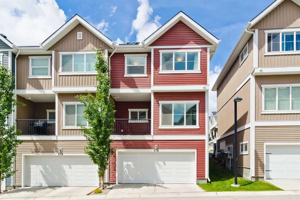 373 Nolancrest Heights NW, Calgary — main listing photo