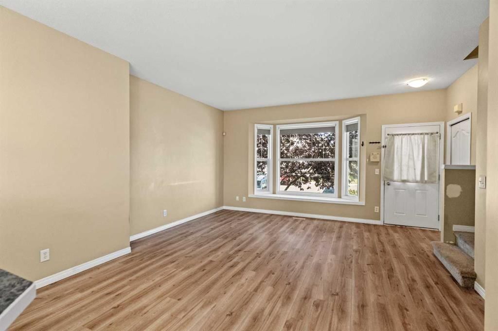 904, 703 Luxstone Square SW, Airdrie — photo 4 of 27