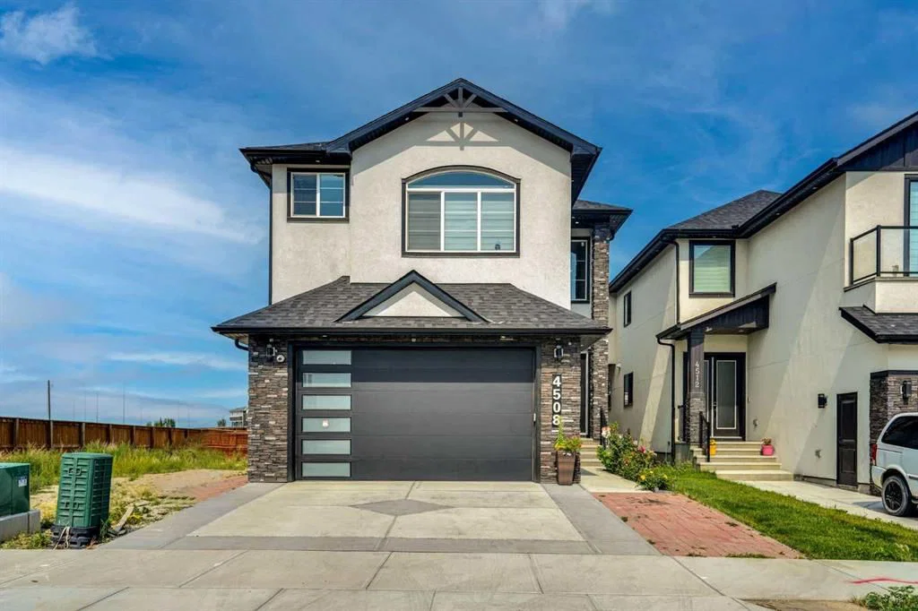 4508 87 Avenue NE, Calgary — main listing photo