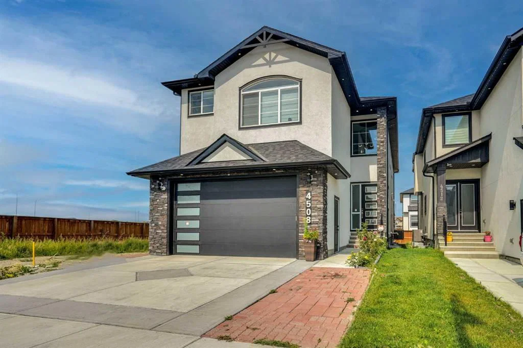 4508 87 Avenue NE, Calgary — photo 2 of 50