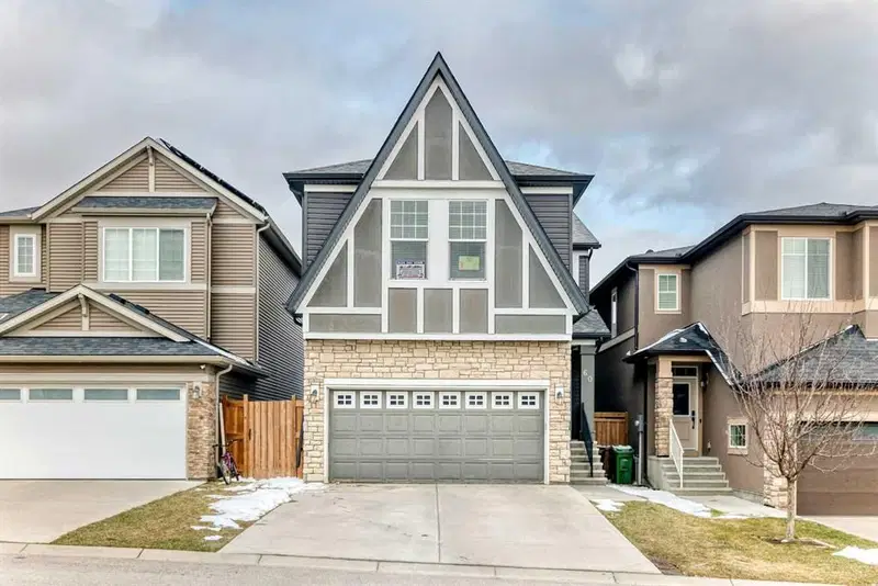 60 Evansborough Road NW, Calgary — main listing photo