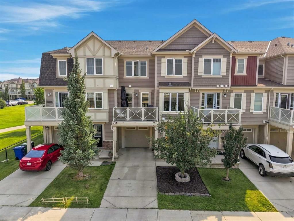 149 Windstone Avenue SW, Airdrie — photo 2 of 34