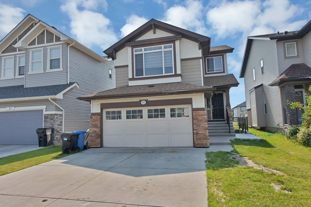 33 Skyview Springs Road NE, Calgary — photo 2 of 50