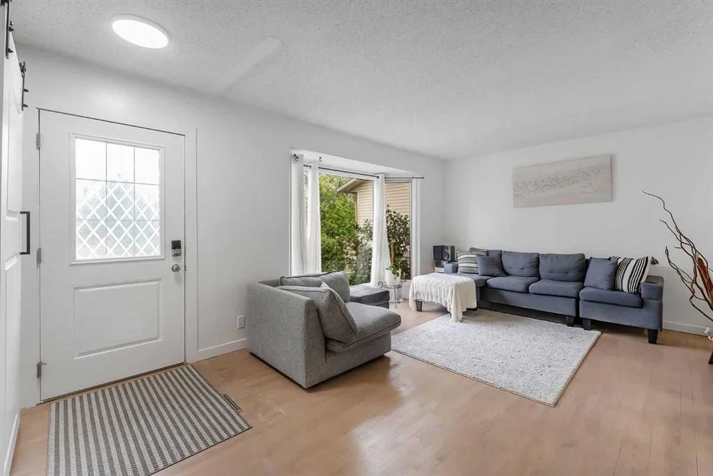 139 WHITLOCK Close NE, Calgary — photo 5 of 40