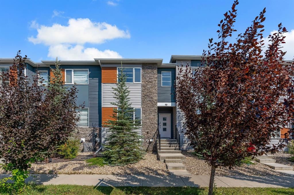 46 Midtown Boulevard SW, Airdrie — main listing photo