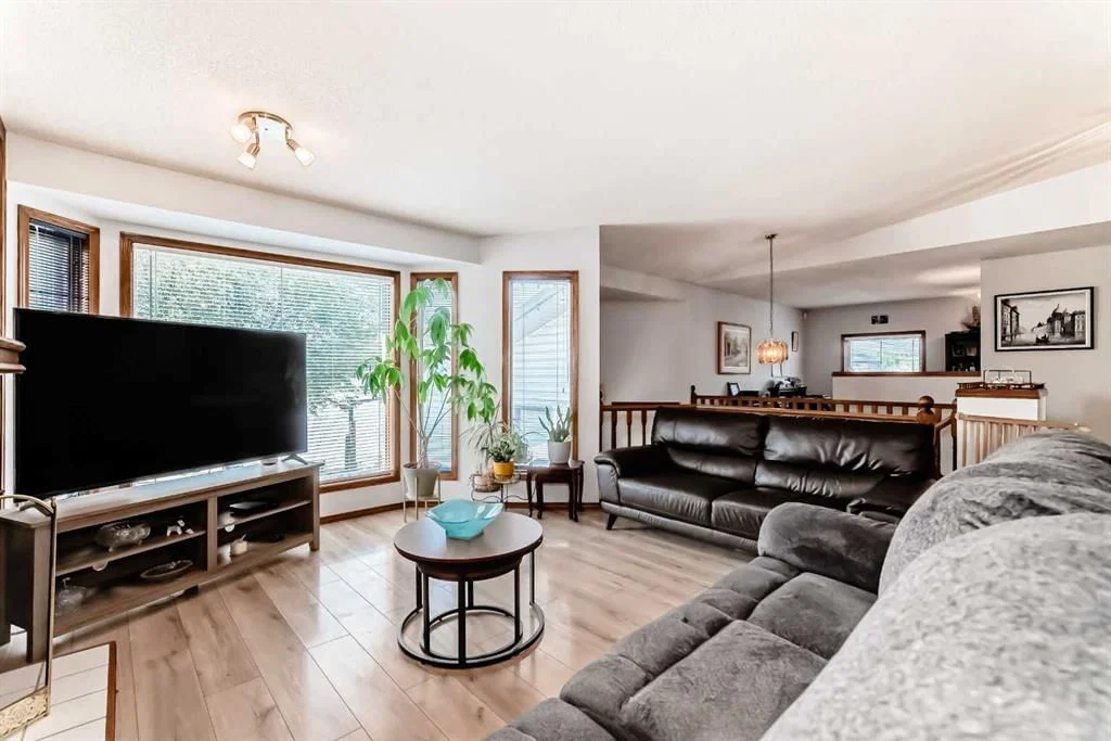 68 Harvest Oak Way NE, Calgary — photo 5 of 23