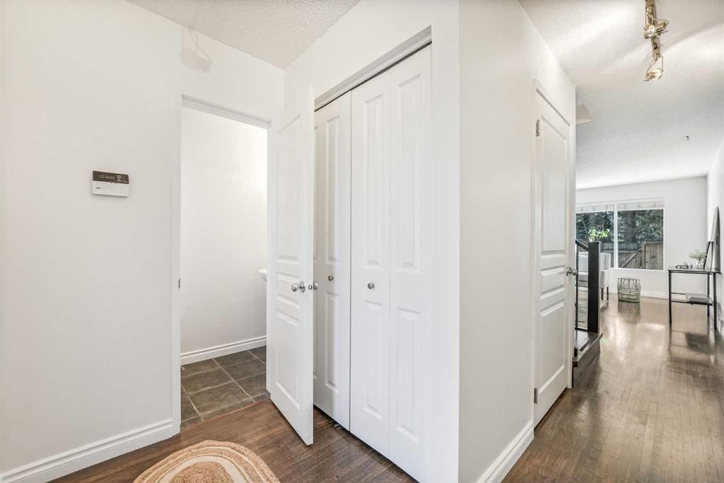 6, 2815 Palliser Drive SW, Calgary — photo 4 of 47