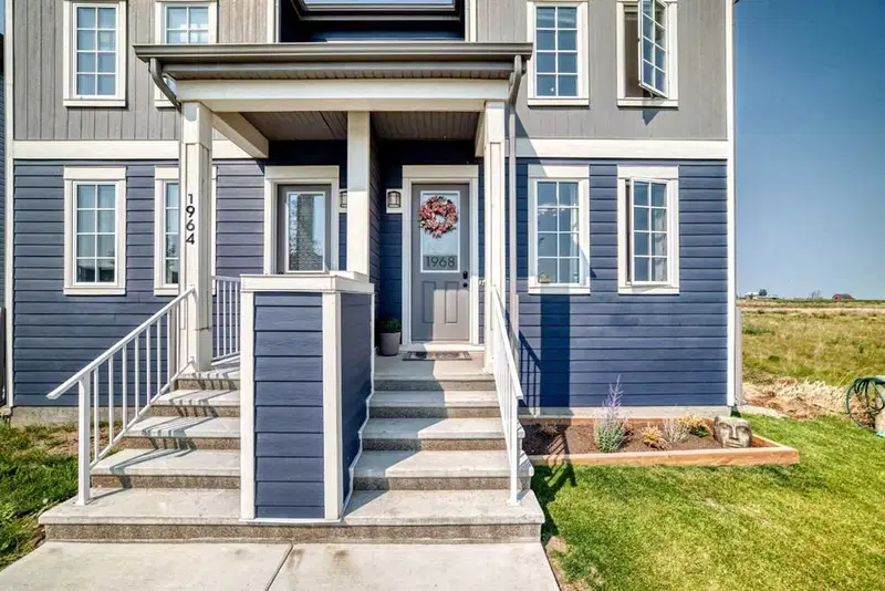 1968 Rangeview Drive SE, Calgary — photo 2 of 37