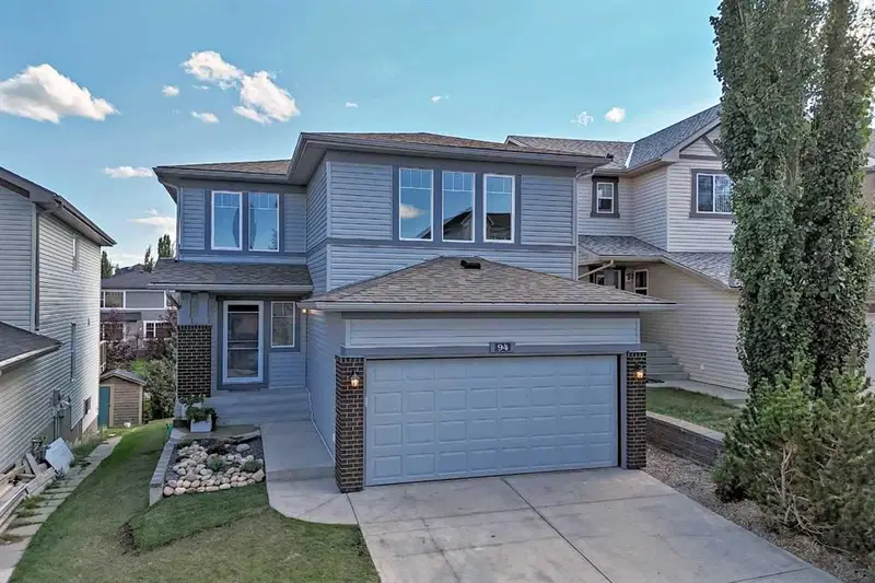 94 Panamount Rise NW, Calgary — main listing photo