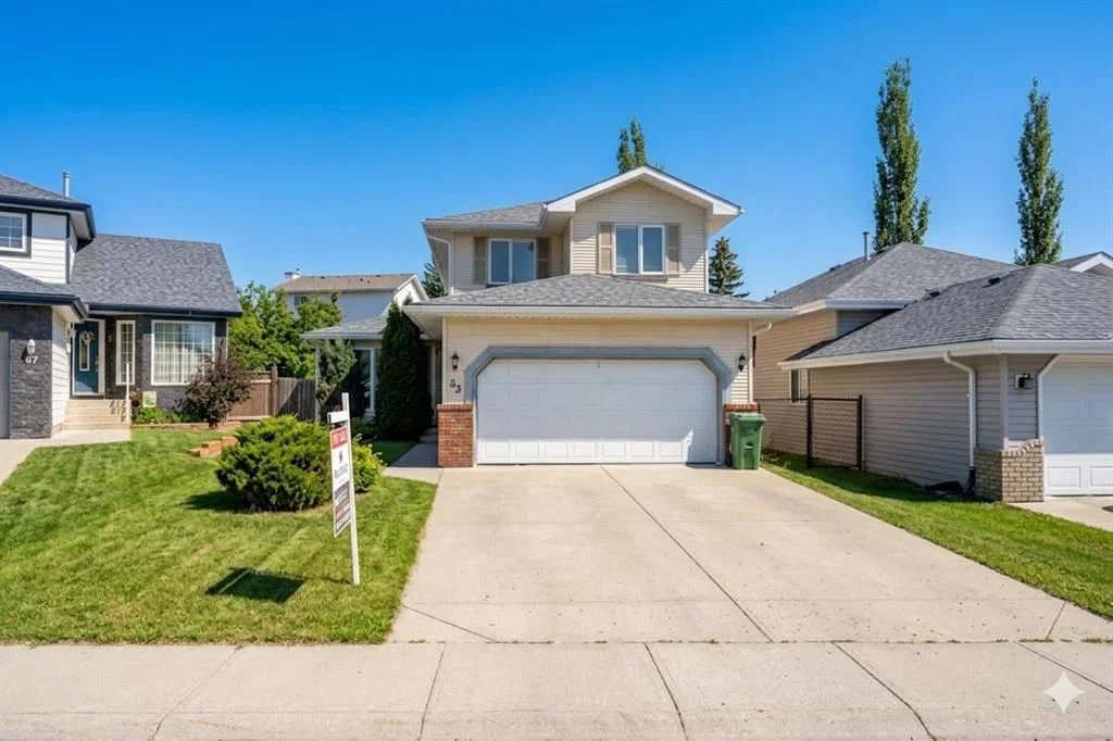 63 Hawkmount Green NW, Calgary — photo 2 of 38