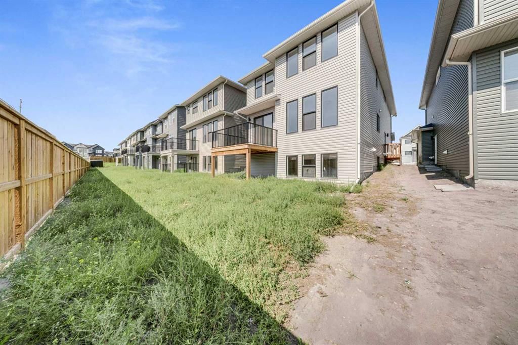 1337 South Point Parade SW, Airdrie — photo 3 of 45