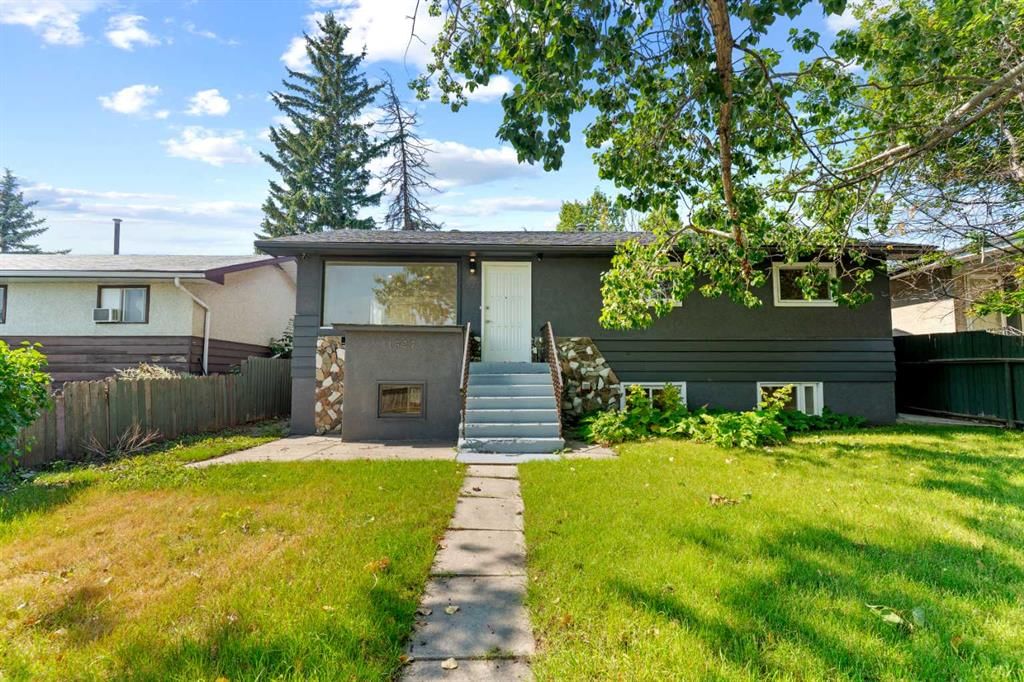 1527 52 Street SE, Calgary — photo 3 of 35