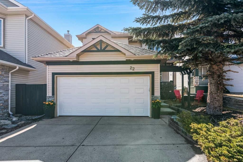 22 Hidden Valley Manor NW, Calgary — main listing photo