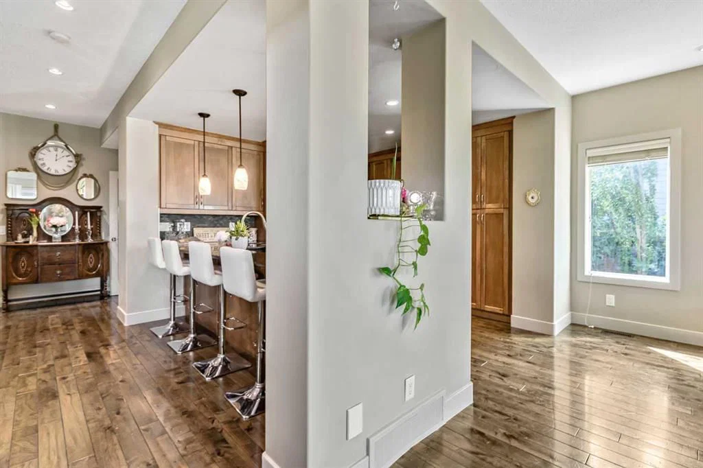315 Mahogany Court SE, Calgary — photo 5 of 37