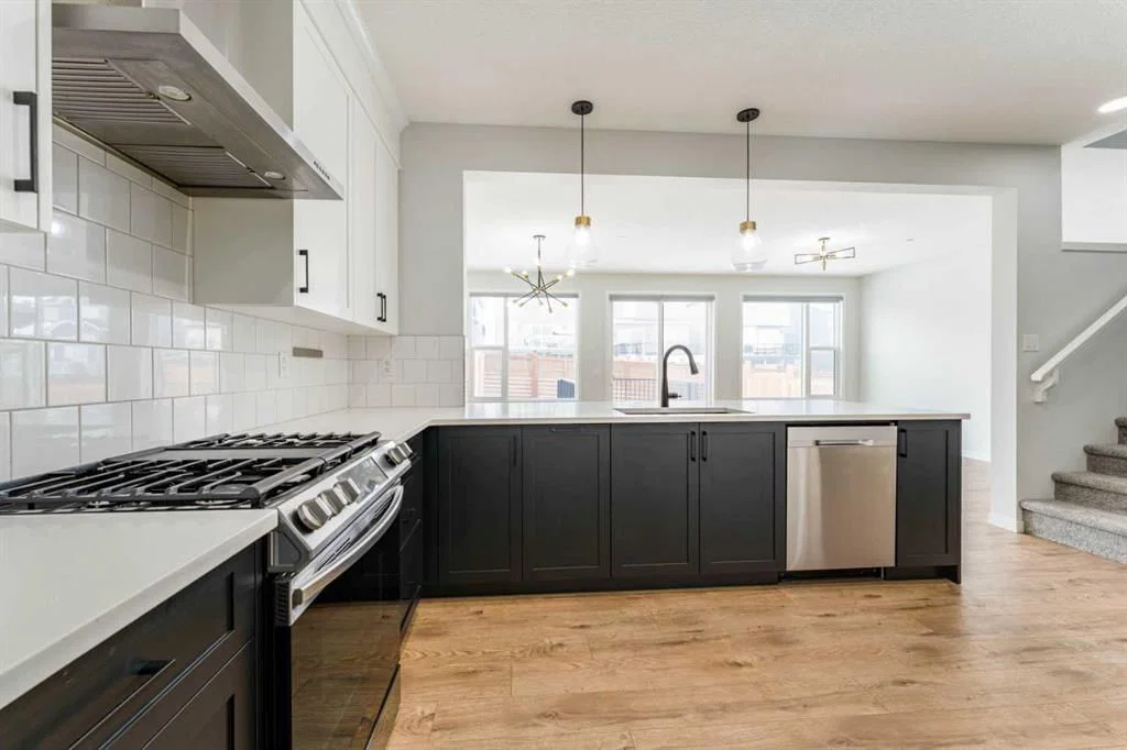 13 Calhoun Crescent NE, Calgary — photo 2 of 50