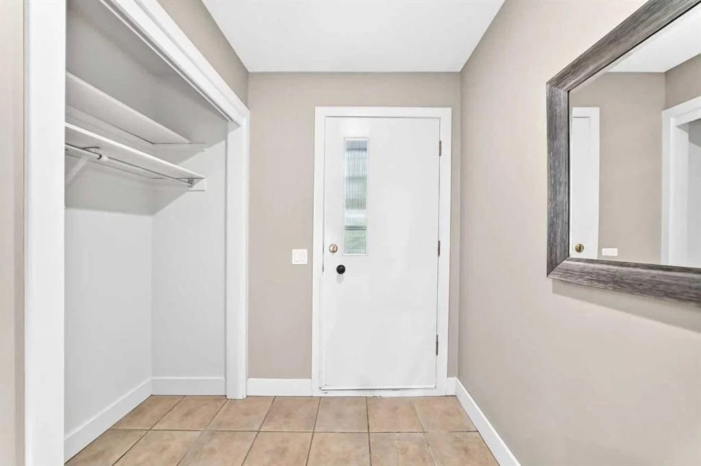 84 Brae Glen Lane SW, Calgary — photo 4 of 47