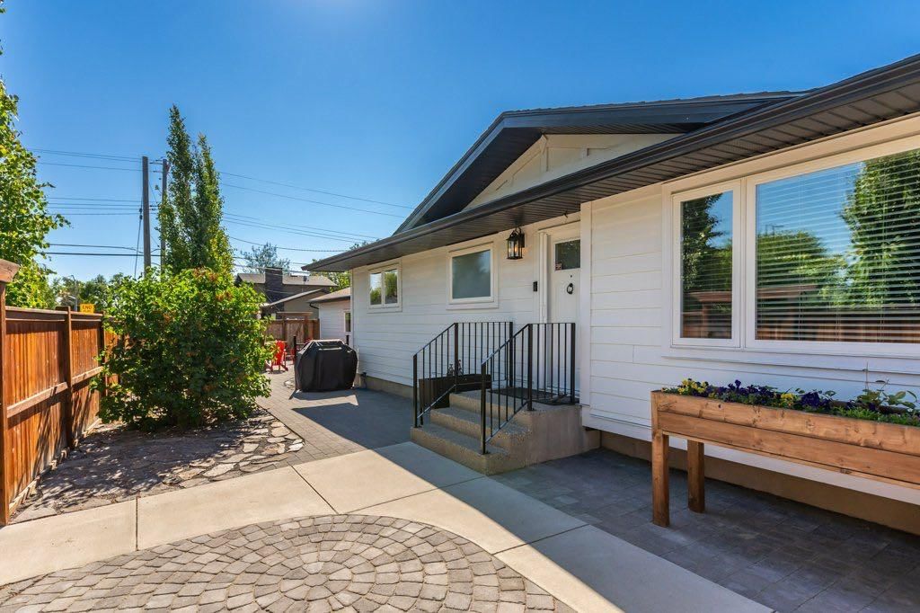 9504 3 Street SE, Calgary — main listing photo
