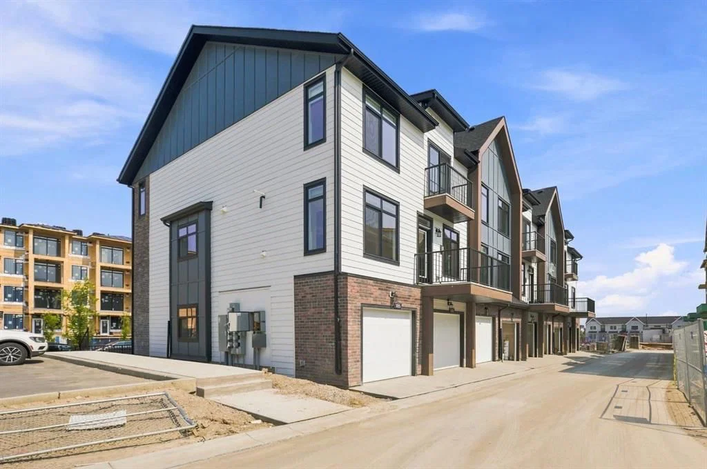 189 148 Avenue NW, Calgary — photo 4 of 23