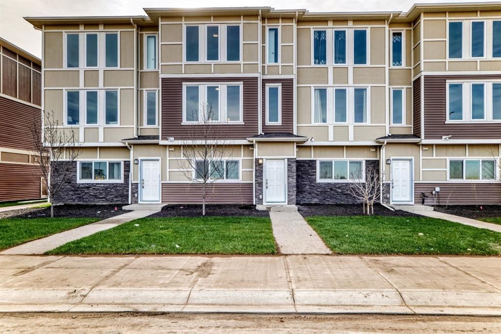 86 145 chelsea Mews, Chestermere — main listing photo