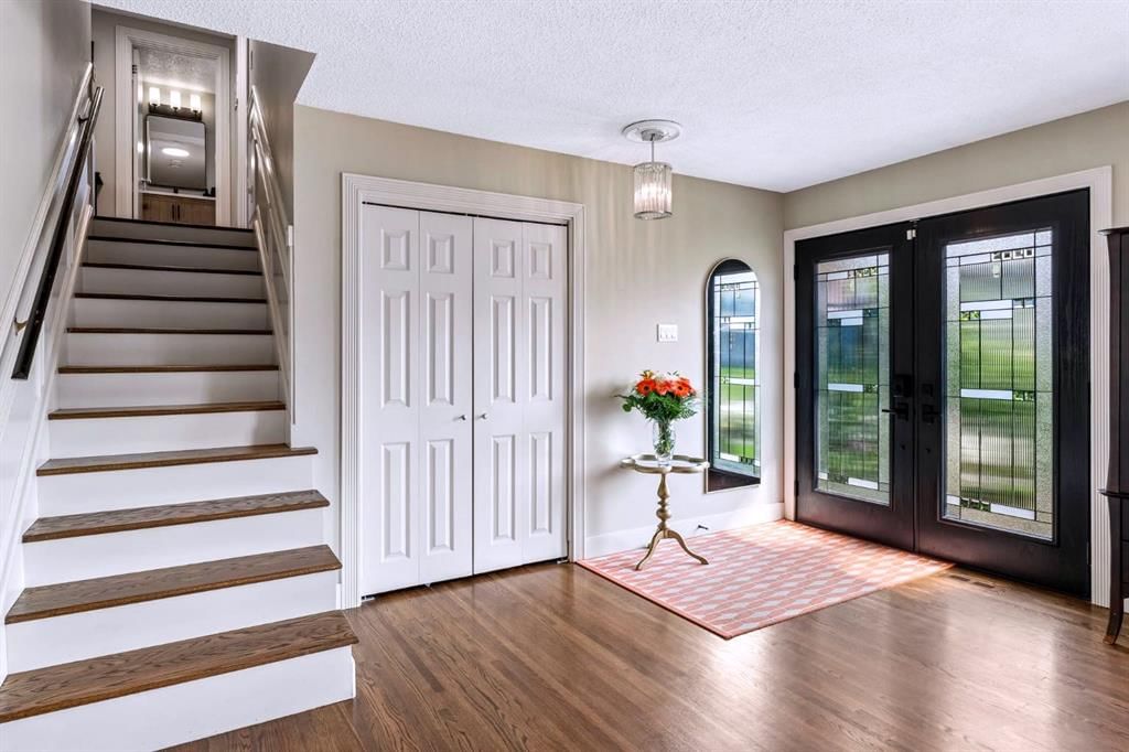 10631 Mapleglen Crescent SE, Calgary — photo 4 of 41