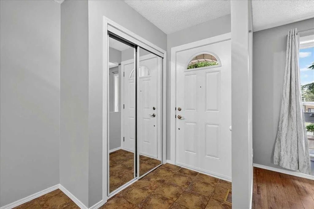 13001 6 Street SW, Calgary — photo 3 of 46