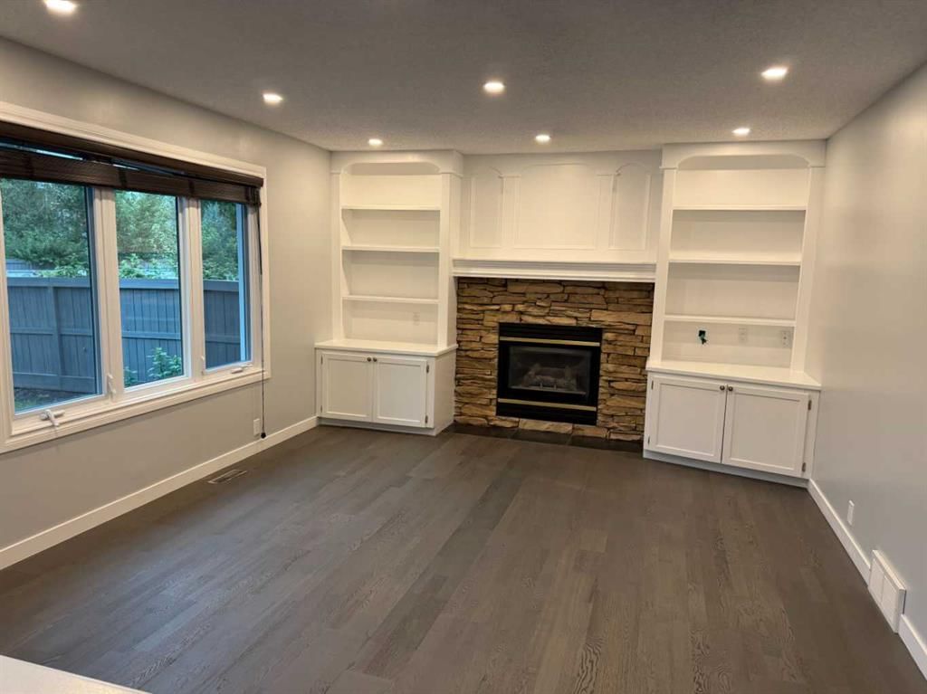 376 Sunlake Road SE, Calgary — photo 4 of 27