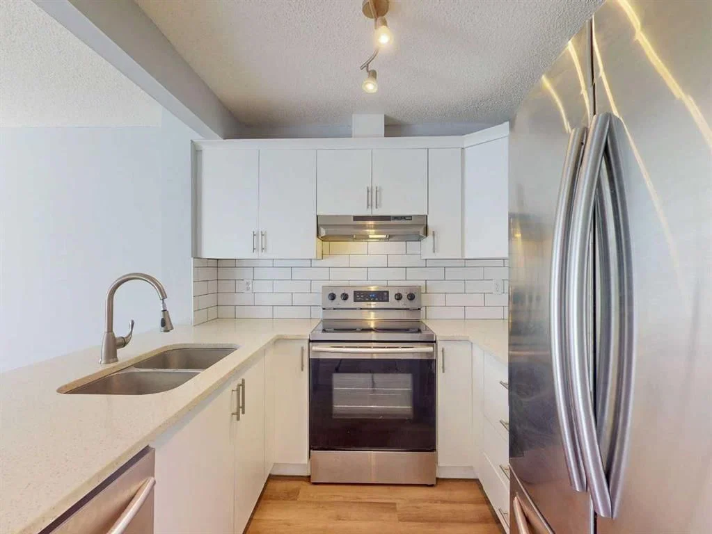 75 Panatella Villas NW, Calgary — photo 4 of 27