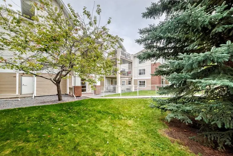 317, 6800 Hunterview Drive NW, Calgary — photo 3 of 50