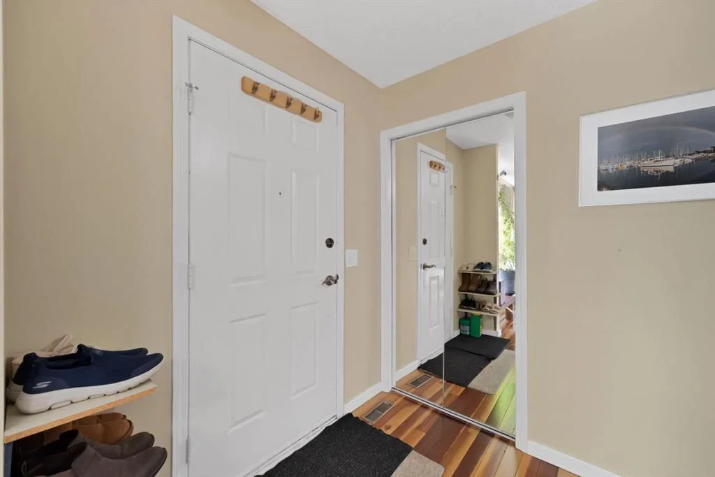 20 Falton Way NE, Calgary — photo 5 of 43