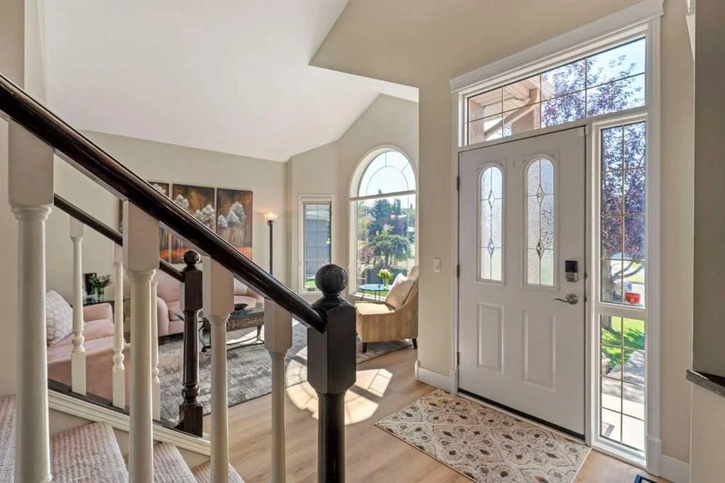 12 Mt Norquay Gate SE, Calgary — photo 2 of 46