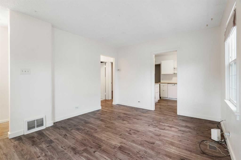506 19 Street NW, Calgary — photo 4 of 36
