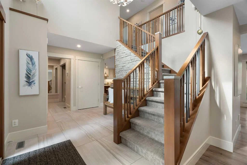 28 Edgepark Mews NW, Calgary — photo 3 of 50