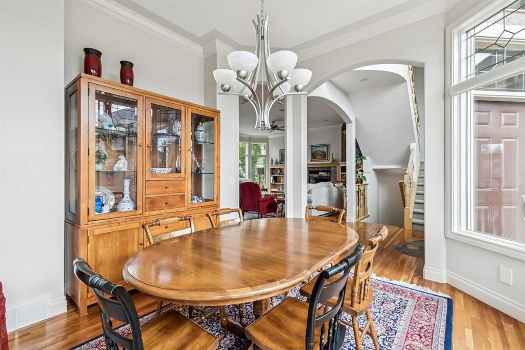 44 Evergreen Lane SW, Calgary — photo 4 of 50