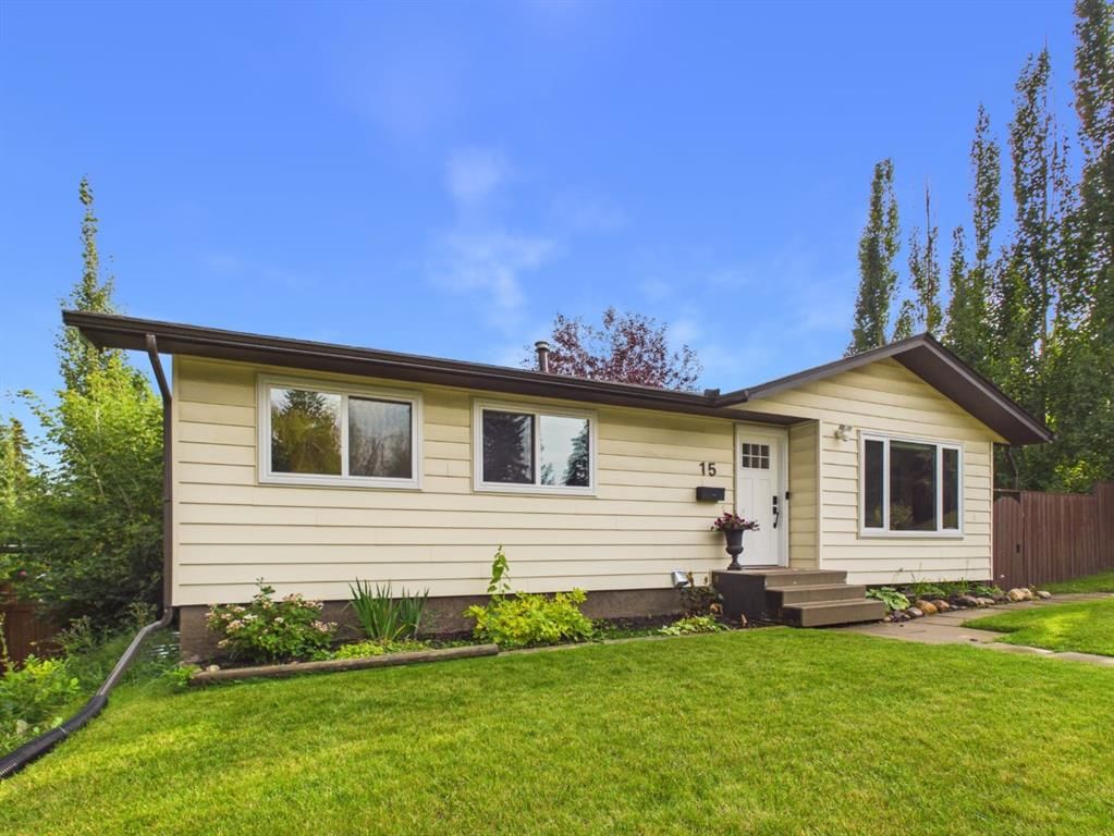 15 Hazelwood Crescent SW, Calgary — photo 2 of 48