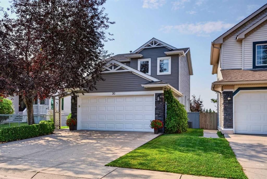 30 Somerset Court SW, Calgary — recently sold home