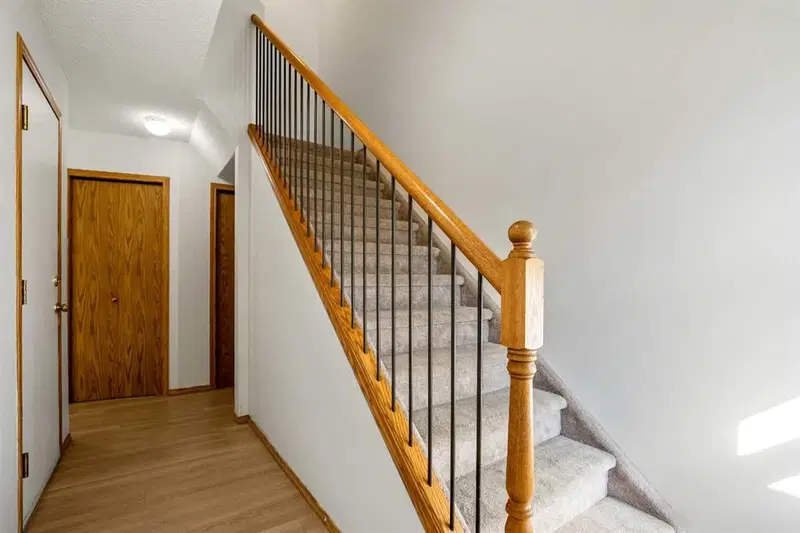 65 Millview Green SW, Calgary — photo 5 of 42