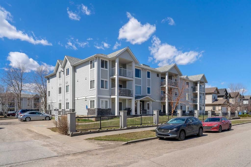 106, 7106 Valleyview Park SE, Calgary — photo 2 of 24