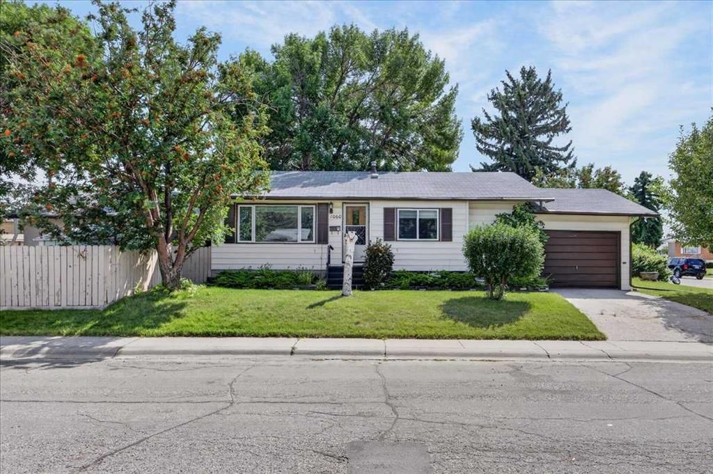 1060 Motherwell Road NE, Calgary — main listing photo