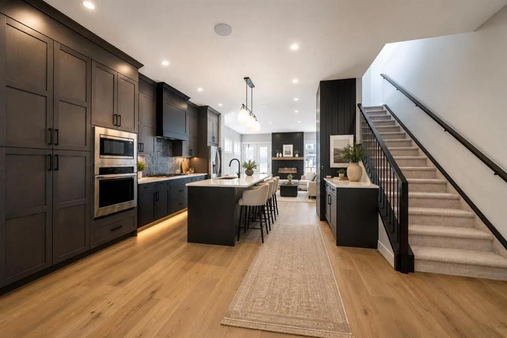 1415 27 Street SW, Calgary — photo 5 of 49