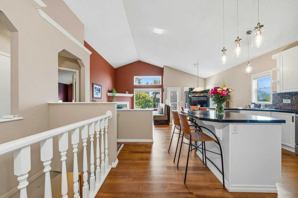 165 Douglasview Rise SE, Calgary — photo 5 of 45