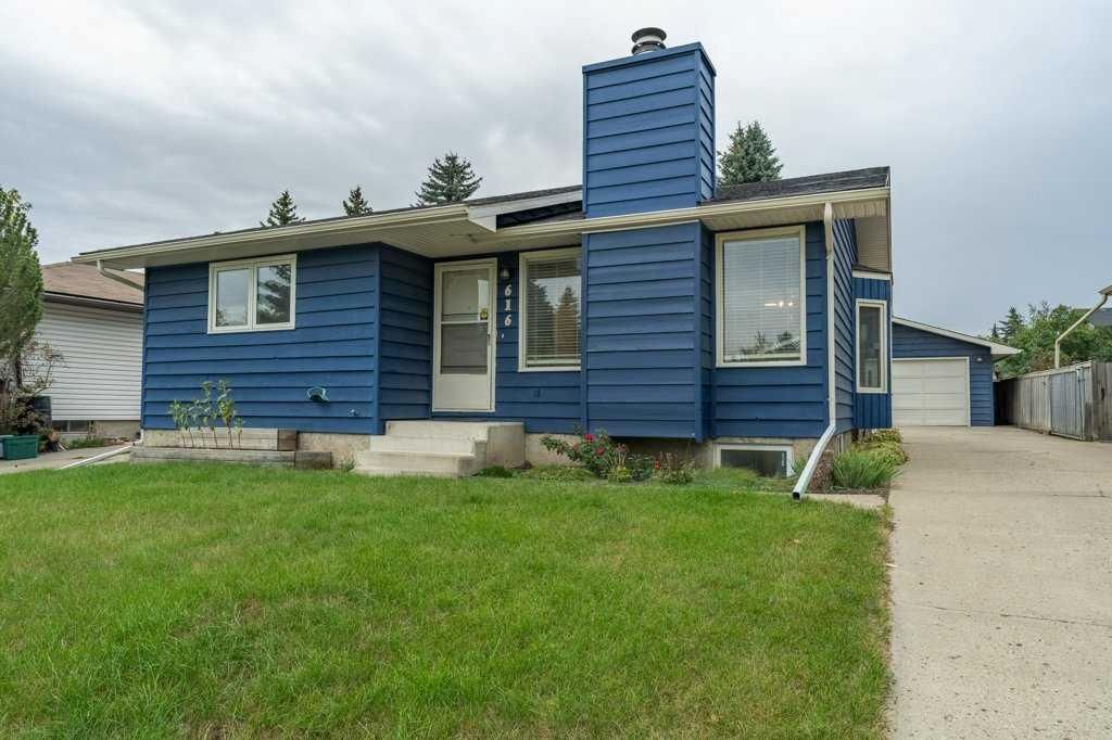 616 Deer Park Way SE, Calgary — photo 2 of 44