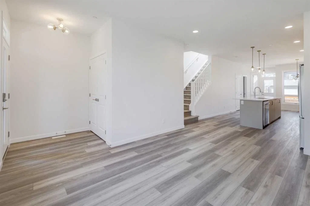 99 Herron Walk NE, Calgary — photo 4 of 43