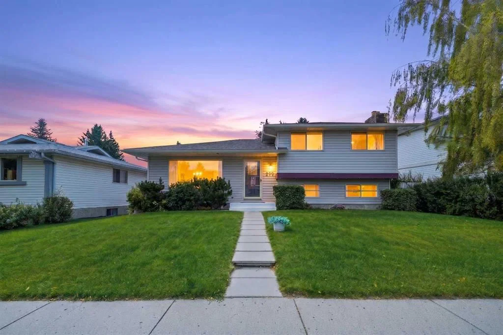 299 Woodside Circle SW, Calgary — main listing photo